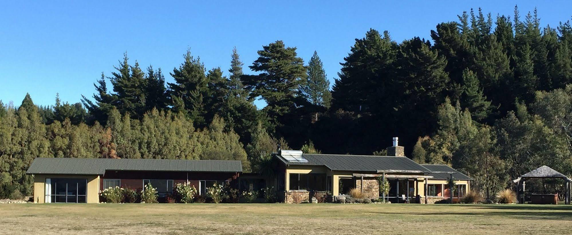 Mount Maude Country Lodge Wanaka Exteriör bild